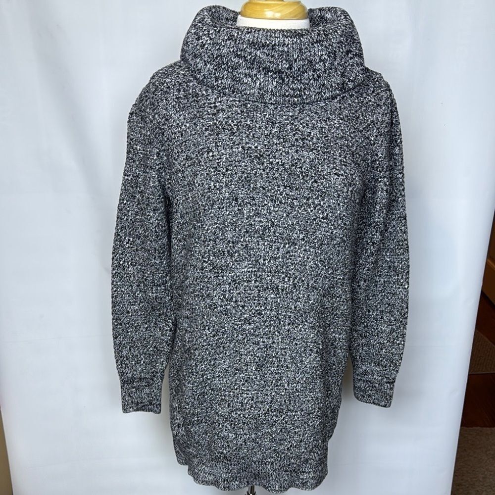 Duluth Trading Company navy and white thick tunic sweater, Large